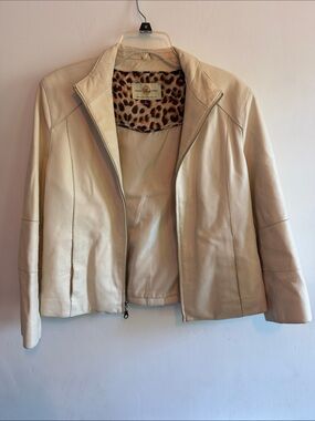 Vintages Wilson's Leather jacket!